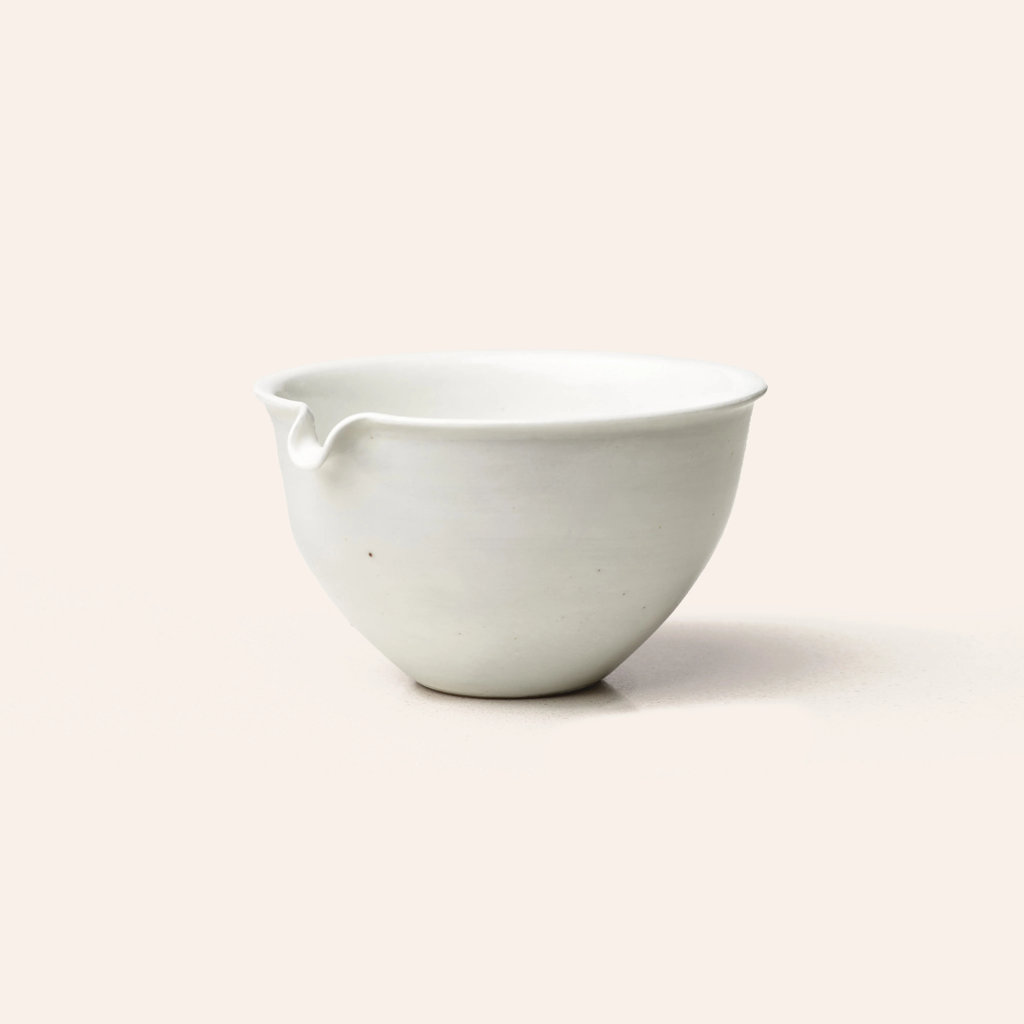 Matcha Serving Bowl with Spout